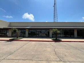 4328-4406 Dowlen Rd, Beaumont, TX à louer Photo de l’immeuble– Image 1 sur 2
