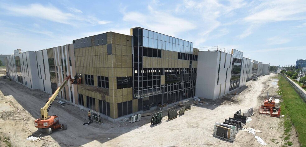 1724 Steeles Av E, Markham, ON à louer - Photo de la construction – Image 2 sur 5
