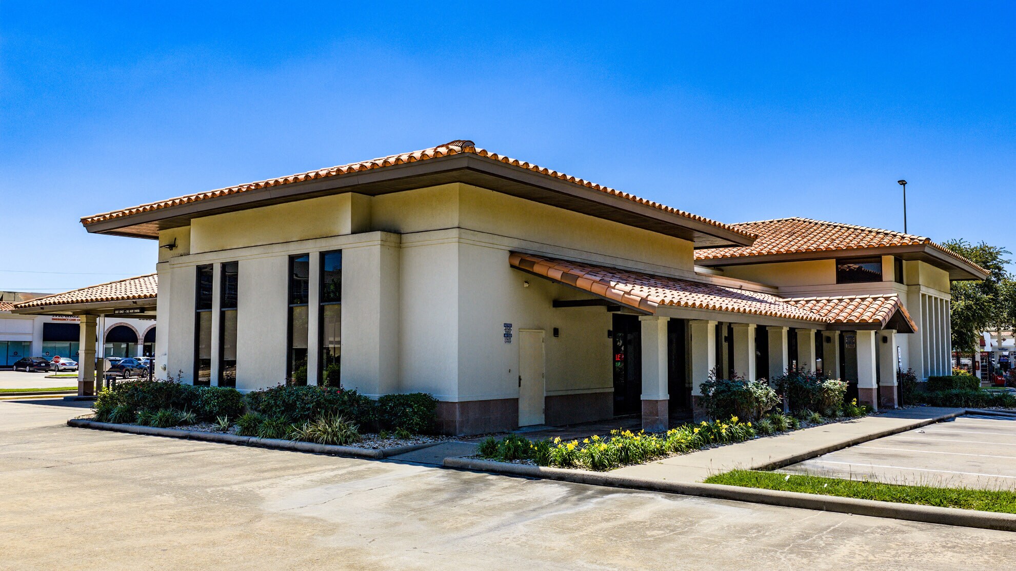 1629 S Voss Rd, Houston, TX à vendre Photo principale– Image 1 sur 9