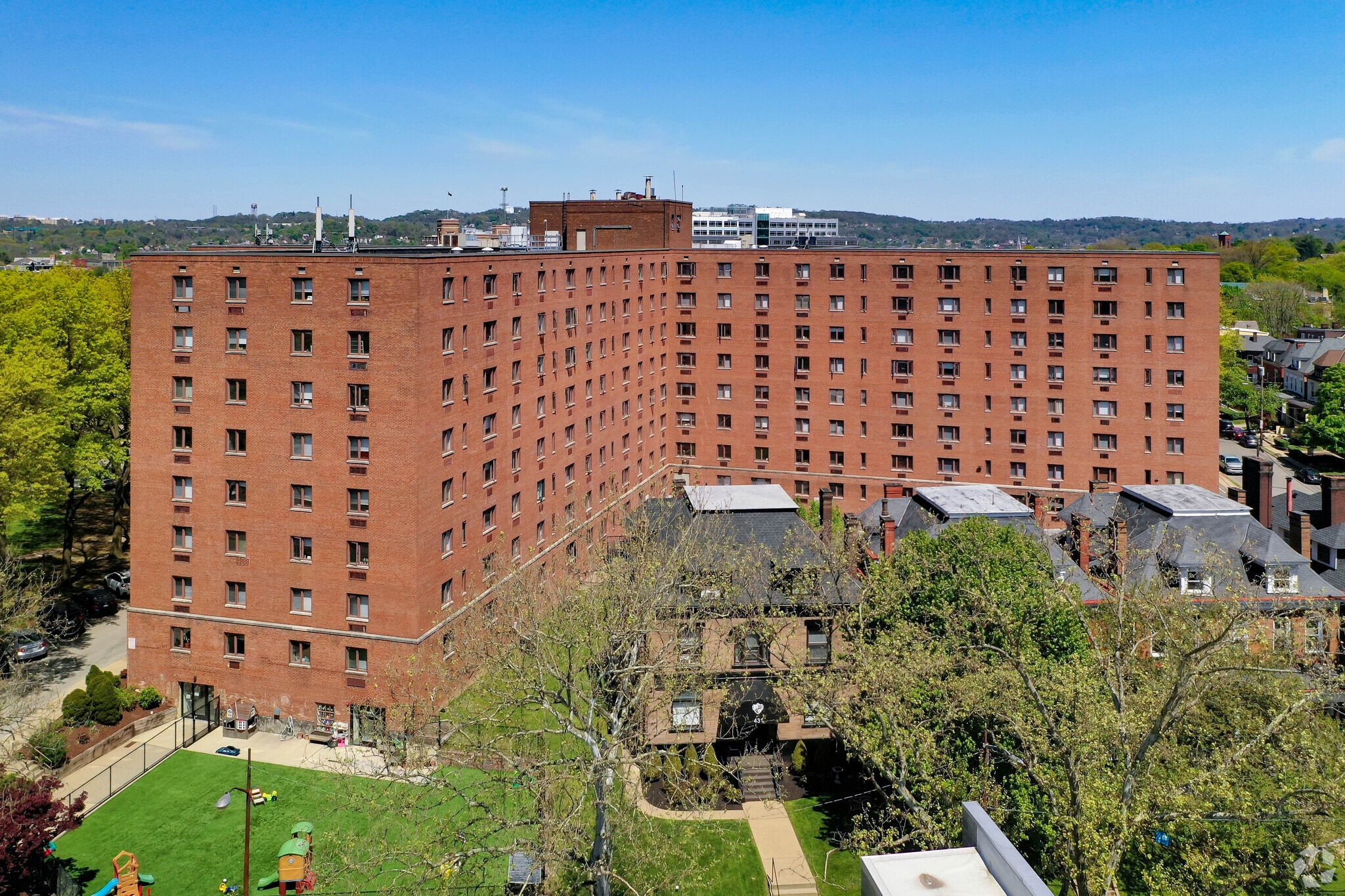 401 Shady Ave, Pittsburgh, PA à louer Photo principale– Image 1 sur 17