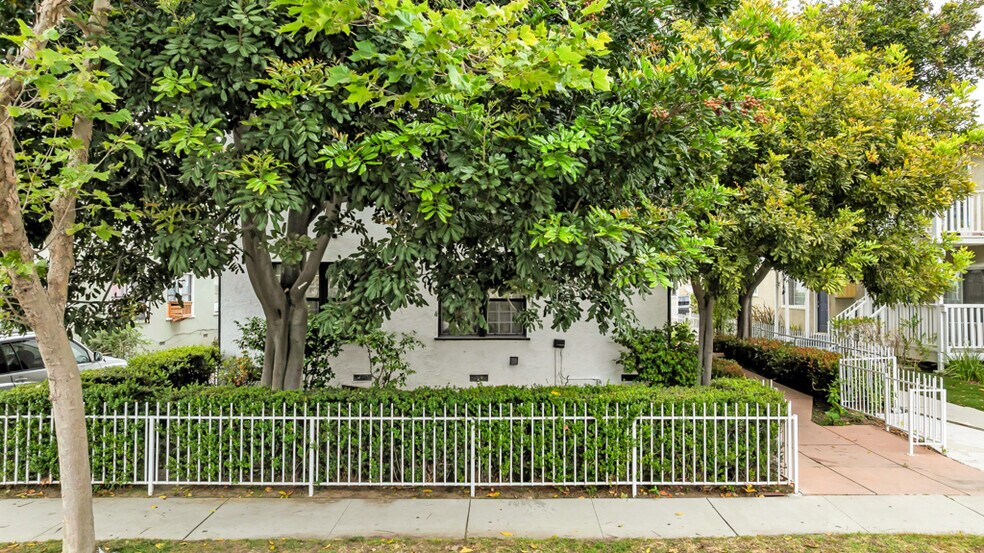 5528 Kinston Ave, Culver City, CA à vendre - Photo de l’immeuble – Image 3 sur 52