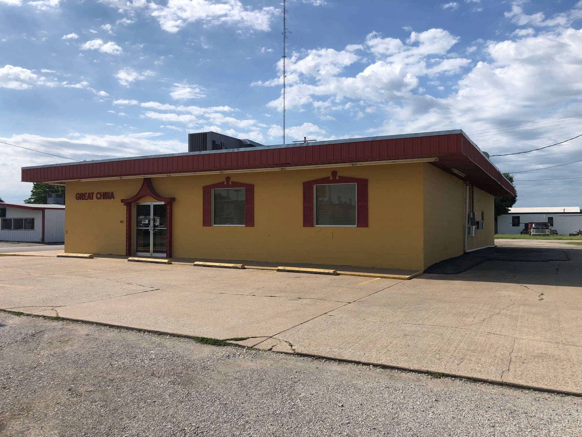 2001 W Main St, Independence, KS à vendre Photo principale– Image 1 sur 6