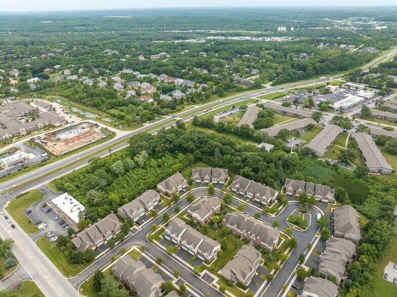 9200 S Kingery Hwy, Willowbrook, IL à vendre - Photo de l’immeuble – Image 2 sur 3