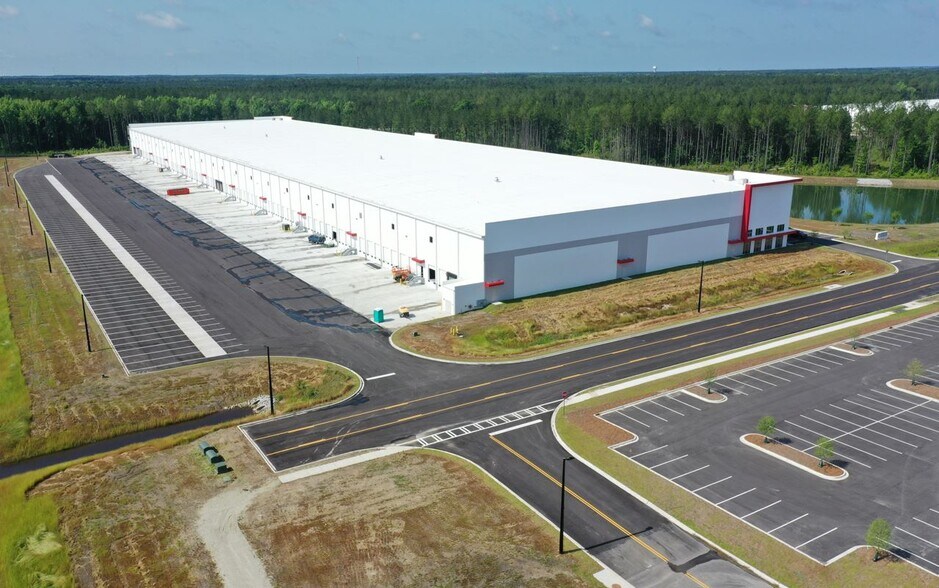 912 Autonomous Dr, Ridgeville, SC à louer - Photo de l’immeuble – Image 2 sur 3