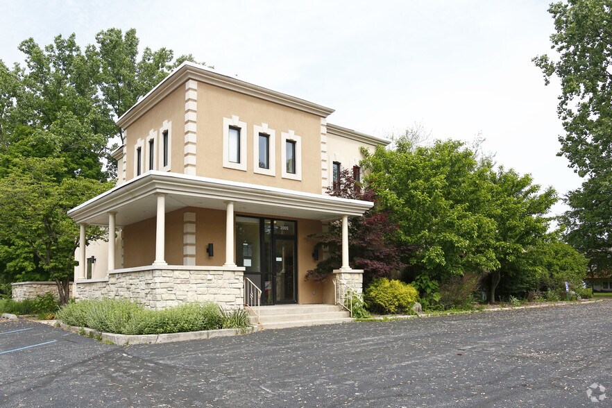 2005 N Valparaiso St, Valparaiso, IN à louer - Photo de l’immeuble – Image 1 sur 4