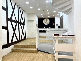 Plus de détails pour Local commercial à louer