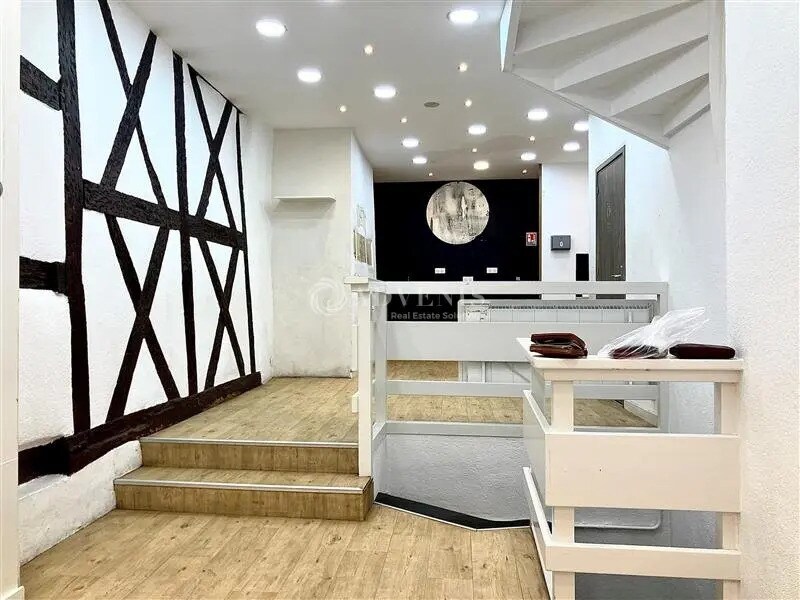 Local commercial dans Bourges à louer Photo intérieure– Image 1 sur 4