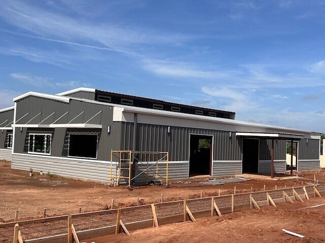 901 Tucker Way, Granbury, TX à louer - Photo de l’immeuble – Image 3 sur 5