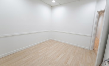 17985 Biscayne Blvd, Miami, FL à louer Photo intérieure– Image 2 sur 3