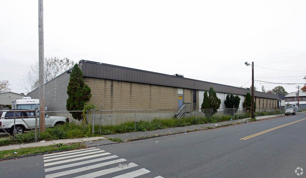 31-43 Wordin Ave, Bridgeport, CT à vendre - Photo de l’immeuble – Image 3 sur 5