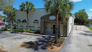 Plus de détails pour 5811 Corporation Cir, Fort Myers, FL - Industriel/Logistique à vendre