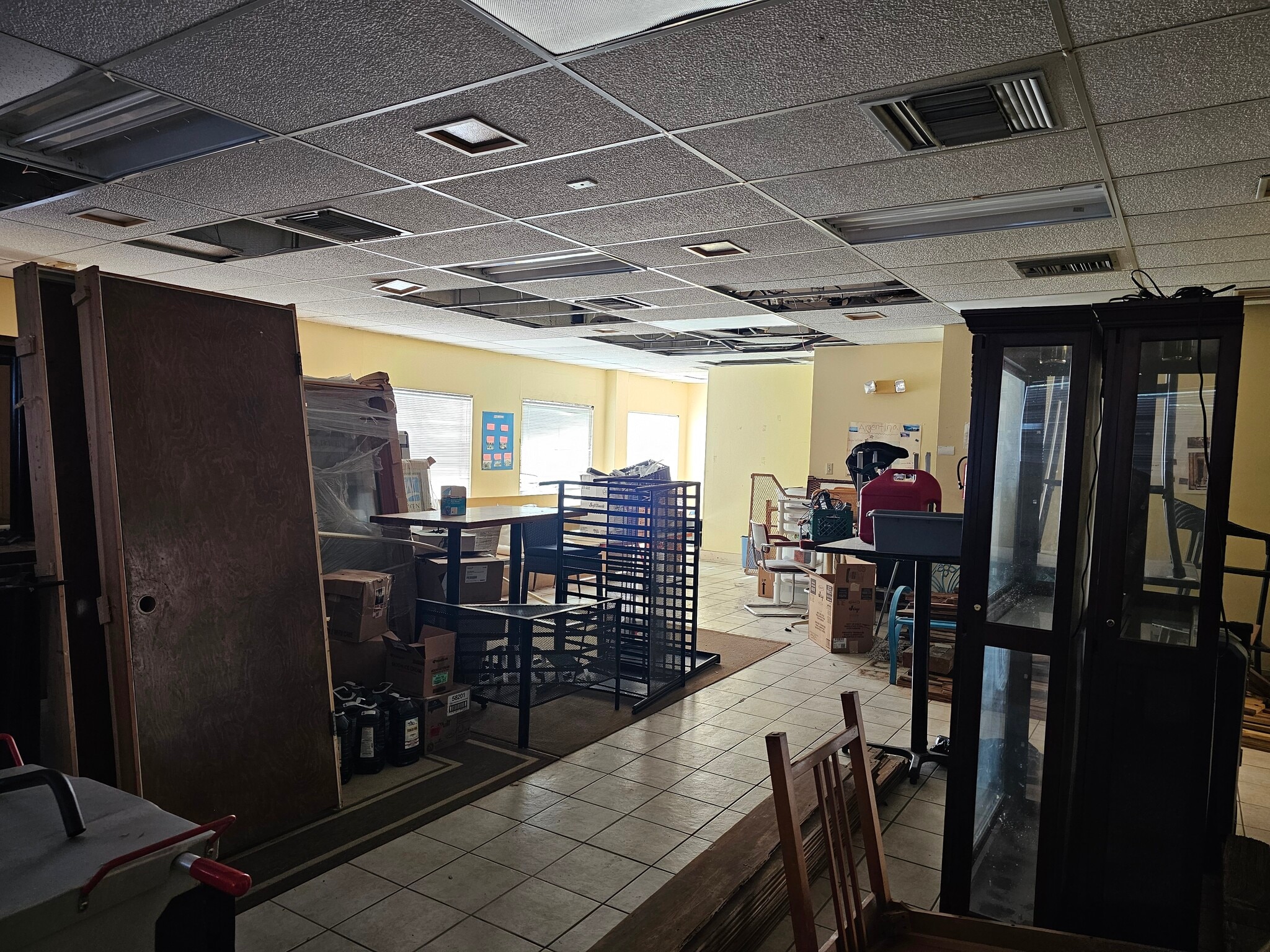 8222 Wurzbach Rd, San Antonio, TX à vendre Photo de l’immeuble– Image 1 sur 12