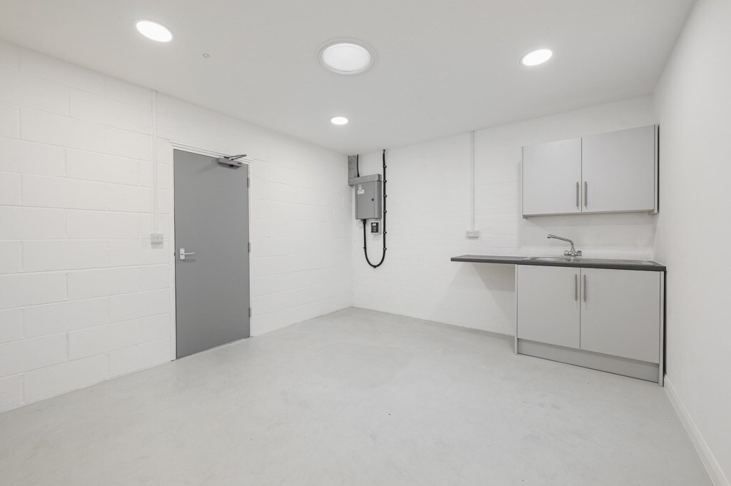 1 Carlton Rd, Ashford à louer Photo intérieure– Image 1 sur 16