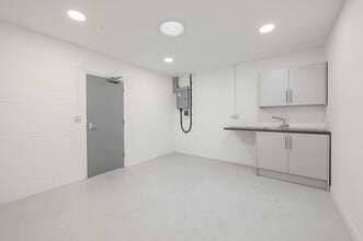 1 Carlton Rd, Ashford à louer Photo intérieure– Image 1 sur 16