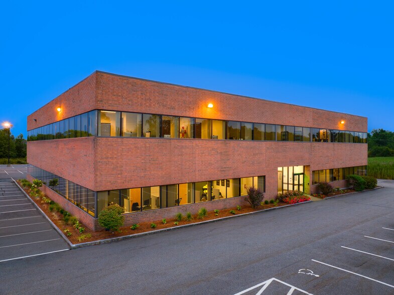 170 Commerce Way, Portsmouth, NH à louer - Photo de l’immeuble – Image 3 sur 7