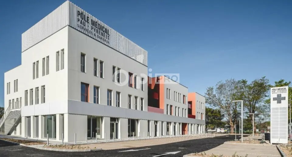 Local commercial dans Pau à vendre - Photo de l’immeuble – Image 1 sur 4
