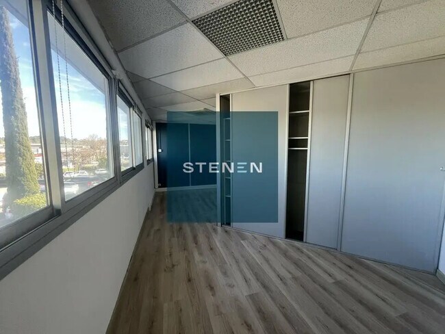 Plus de détails pour 115 Rue Claude Nicolas Ledoux, Aix-en-Provence - Bureau à louer