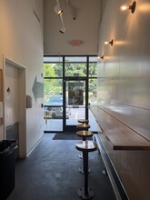 1299 Northside Dr NW, Atlanta, GA à louer Photo intérieure– Image 2 sur 10