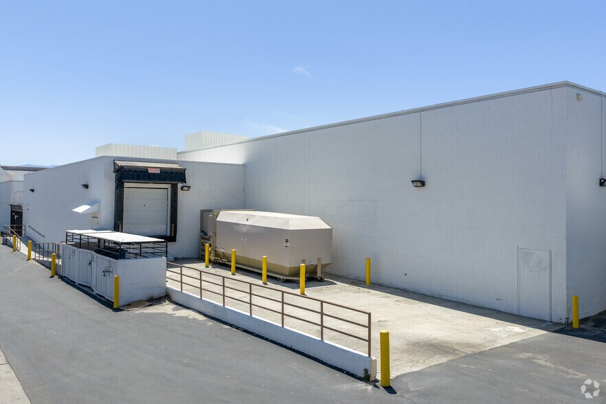 82152-82154 US Highway 111, Indio, CA à vendre - Photo de l’immeuble – Image 3 sur 4