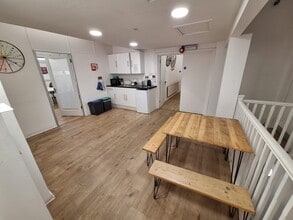 140 Cowley Rd, Cambridge à louer Photo intérieure– Image 2 sur 6