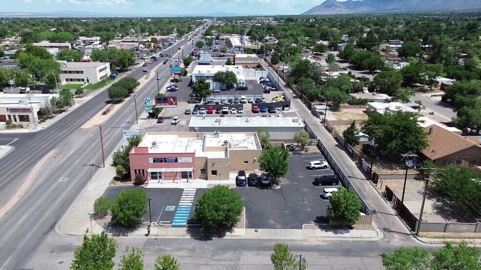 1300 Wyoming Blvd NE, Albuquerque, NM à vendre - Photo de l’immeuble – Image 1 sur 13