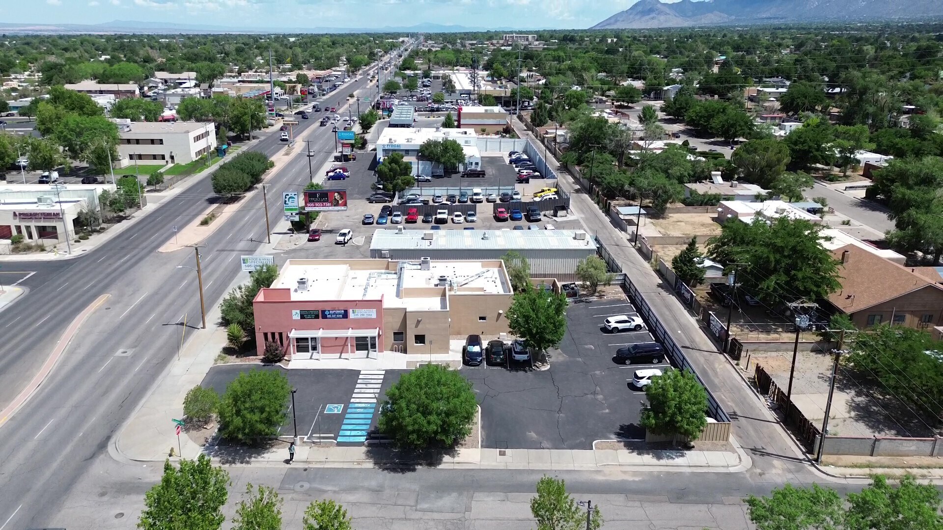 1300 Wyoming Blvd NE, Albuquerque, NM à vendre Photo de l’immeuble– Image 1 sur 14
