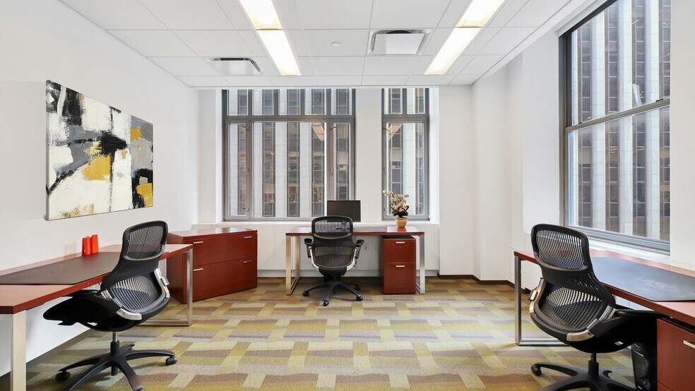 745 Fifth Ave, New York, NY à louer - Photo de l’immeuble – Image 3 sur 14