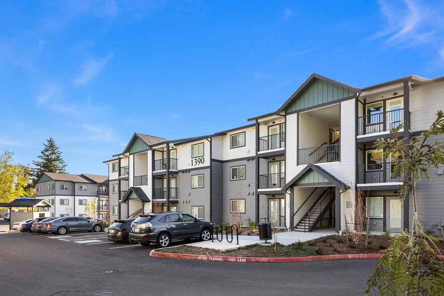 1410 Wendell Ave SE, Port Orchard, WA à vendre - Photo de l’immeuble – Image 1 sur 34