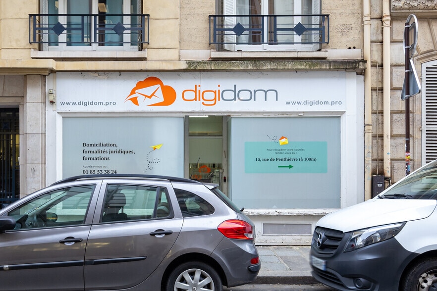 5 Rue De Penthièvre, Paris à louer - Photo de l’immeuble – Image 2 sur 2