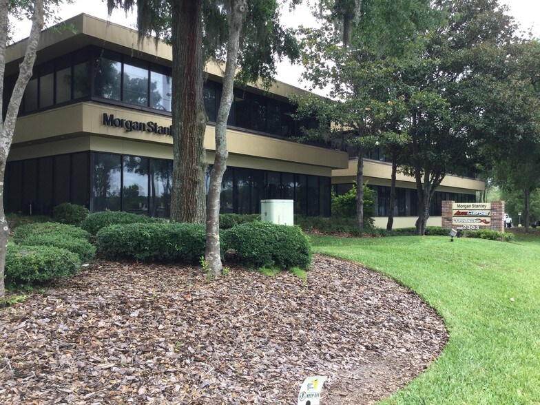 2303 SE 17th St, Ocala, FL à louer - Photo de l’immeuble – Image 3 sur 11