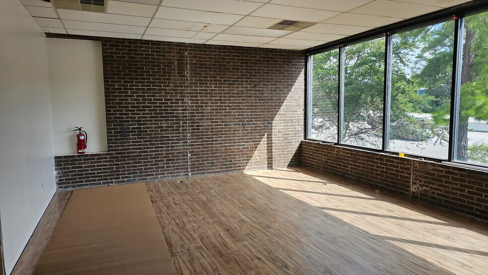443 Congaree Rd, Greenville, SC à louer - Photo de l’immeuble – Image 3 sur 10