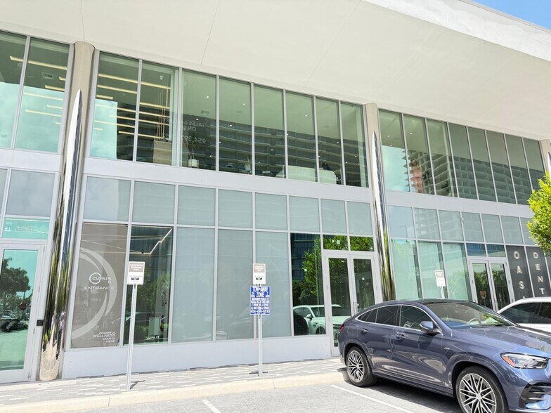 1000-1100 E Hallandale Beach Blvd, Hallandale Beach, FL à vendre - Photo de l’immeuble – Image 2 sur 56