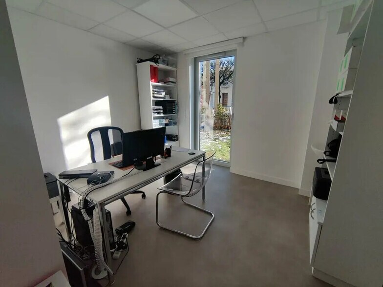 Bureau dans Caen à louer - Photo de l’immeuble – Image 2 sur 5