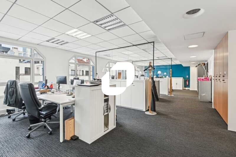Bureau dans Puteaux à louer - Photo de l’immeuble – Image 2 sur 14