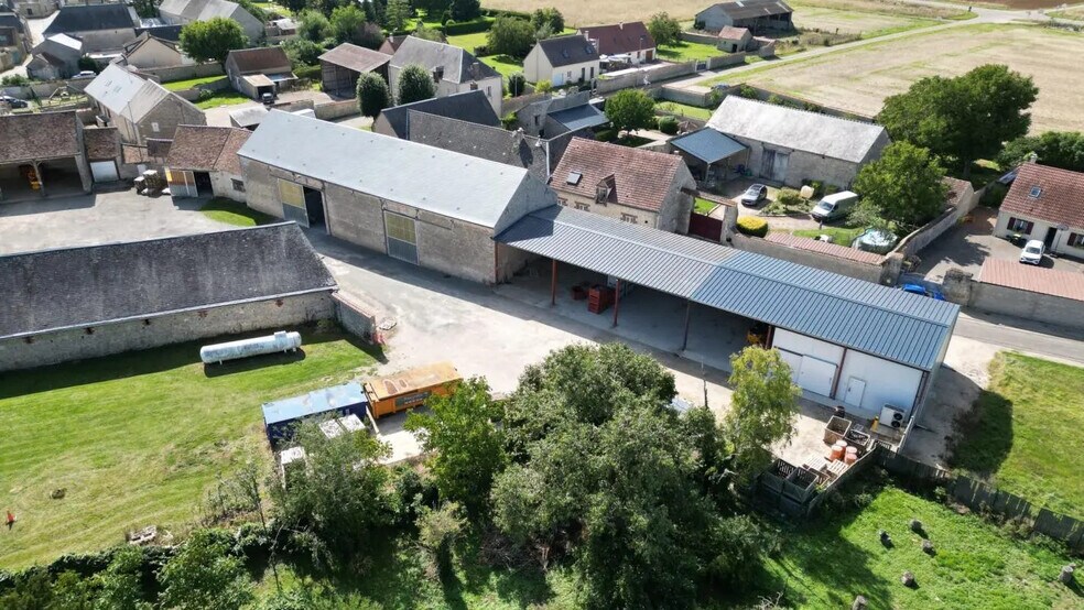 Industriel/Logistique dans Réclainville à louer - Aérien – Image 2 sur 27