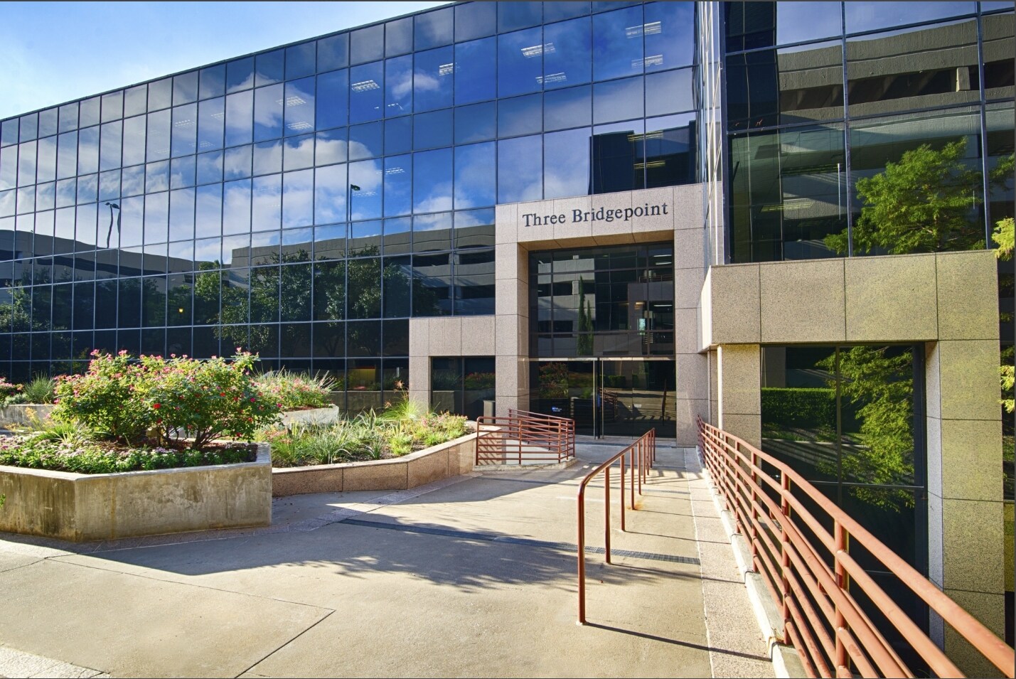 6300 Bridgepoint Pky, Austin, TX à louer Photo principale– Image 1 sur 15