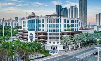 Plus de détails pour 323 Sunny Isles Blvd, Sunny Isles Beach, FL - Local commercial à louer