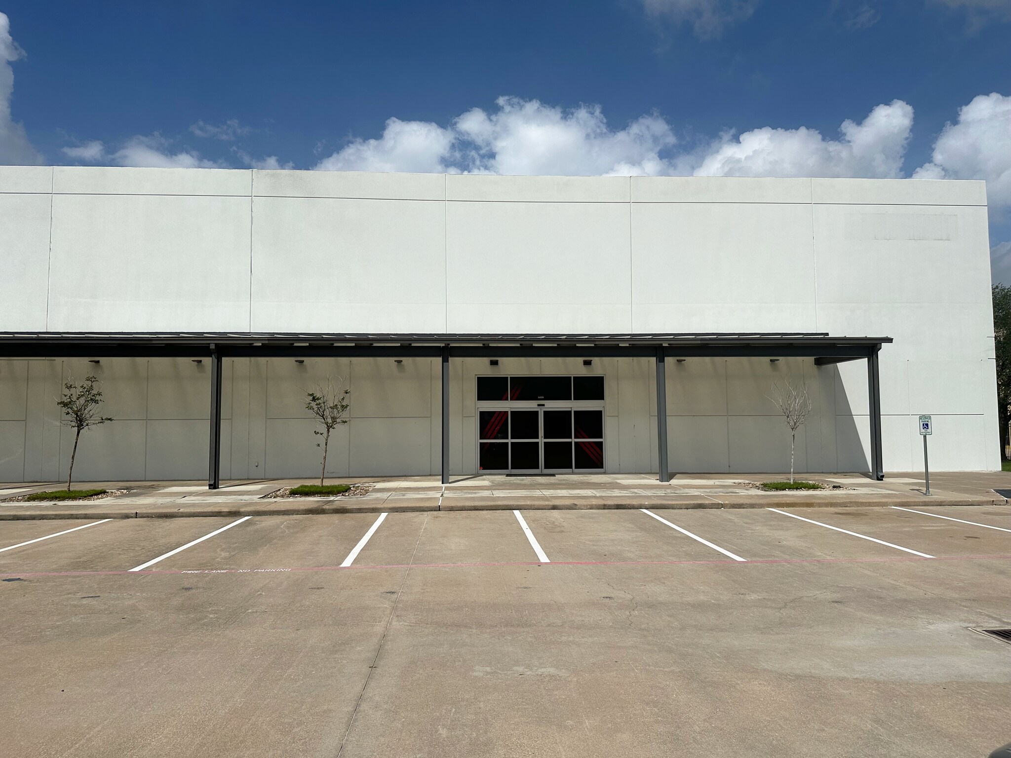 9999 W Sam Houston N, Houston, TX à louer Photo principale– Image 1 sur 5