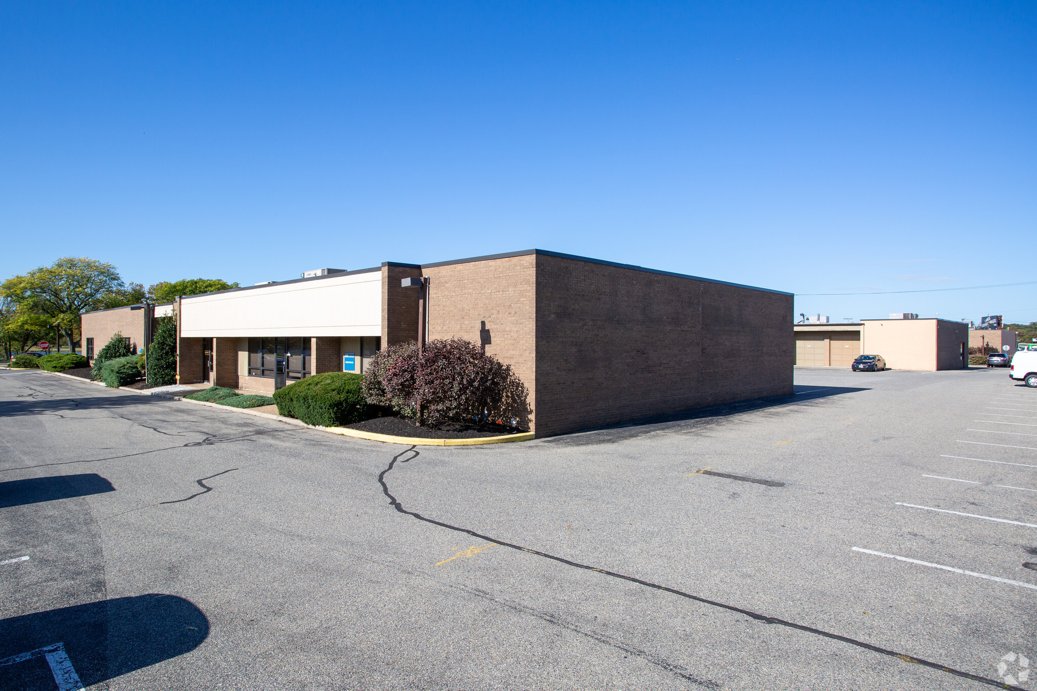 7150 N Park Dr, Pennsauken, NJ à louer Photo de l’immeuble– Image 1 sur 10