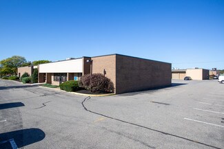 Plus de détails pour 7150 N Park Dr, Pennsauken, NJ - Local d'activités à louer