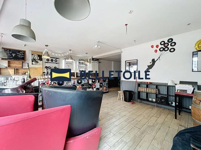 Local commercial dans Nogent-sur-Marne à louer - Photo de l’immeuble – Image 1 sur 8