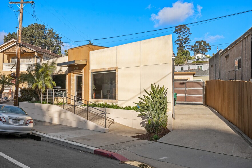 2661 Reynard Way, San Diego, CA à vendre - Photo principale – Image 1 sur 9
