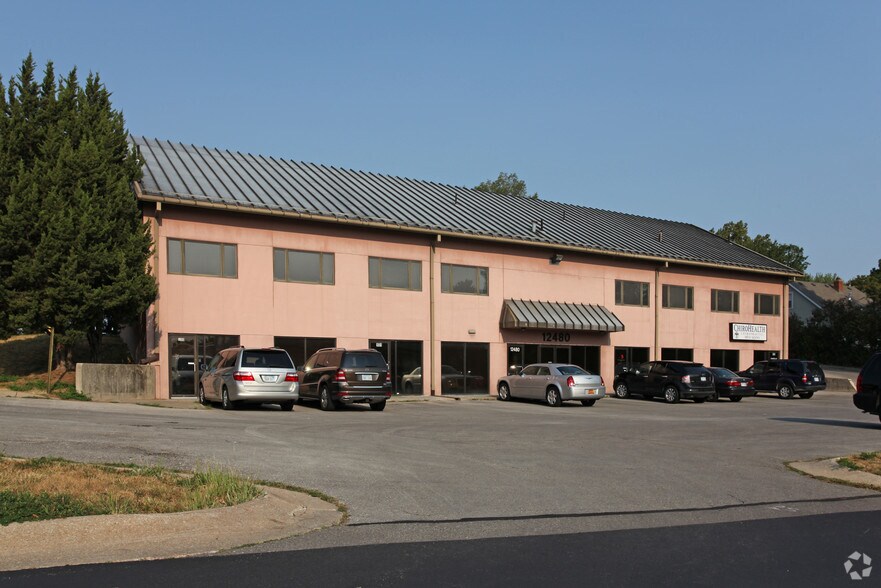 12480 W 62nd Ter, Shawnee, KS à louer - Photo de l’immeuble – Image 3 sur 15