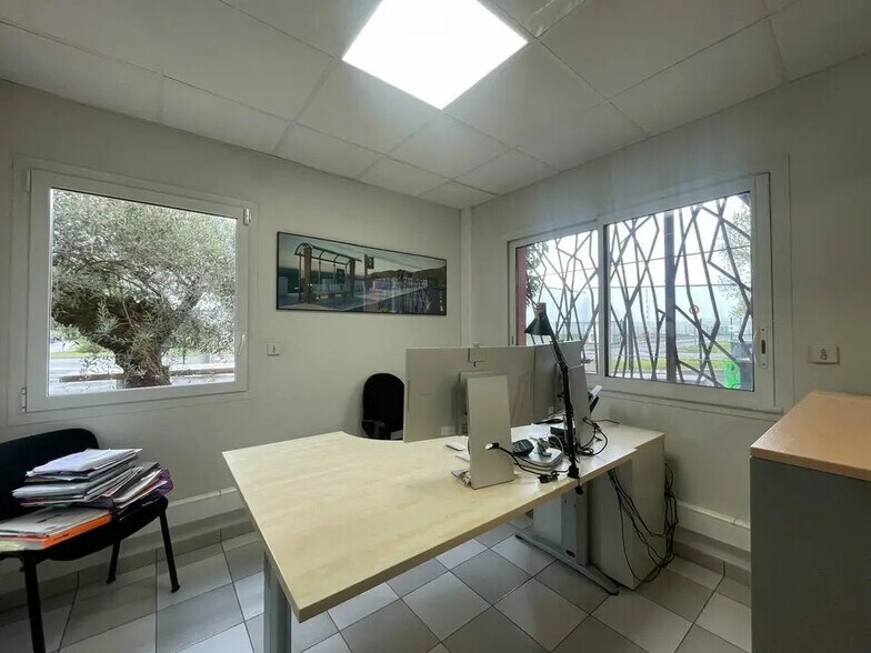 Local commercial dans Beautiran à louer - Photo intérieure – Image 3 sur 12