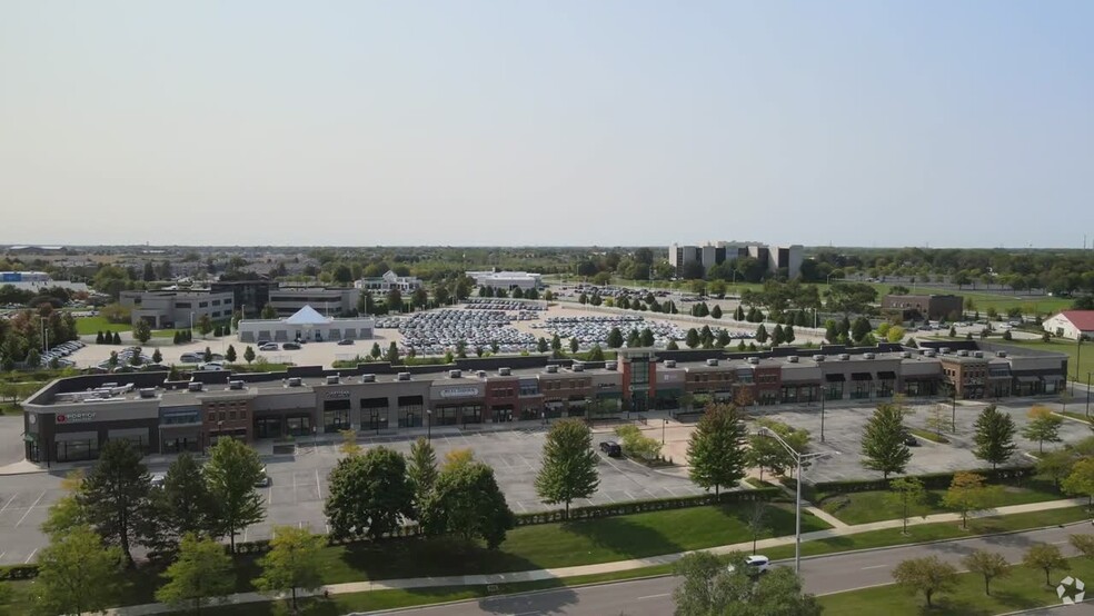 4151 McCoy Dr, Aurora, IL à louer - Vidéo sur l’annonce professionnelle – Image 2 sur 19