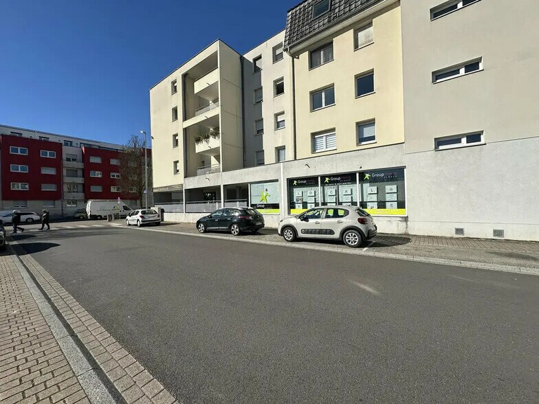 Local commercial dans Illkirch-Graffenstaden à louer - Photo de l’immeuble – Image 1 sur 5