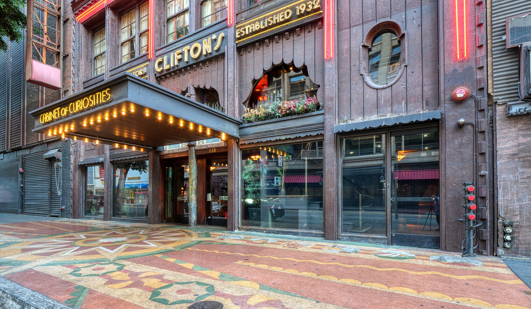 648-654 S Broadway, Los Angeles, CA à louer Photo principale– Image 1 sur 18