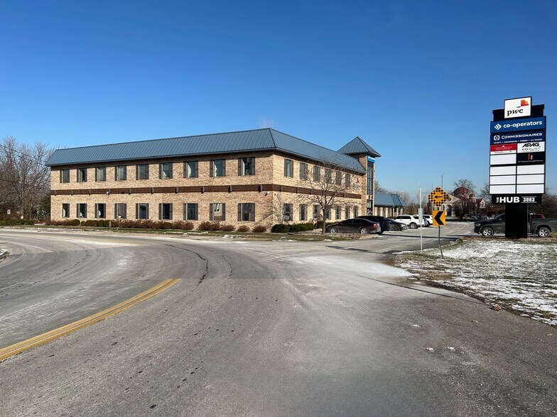 3063 Walker Rd, Windsor, ON à louer - Photo de l’immeuble – Image 2 sur 7