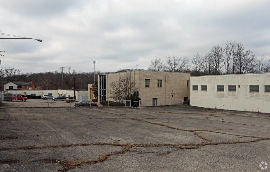7504 Camargo Rd, Madeira, OH à louer - Photo principale – Image 1 sur 3