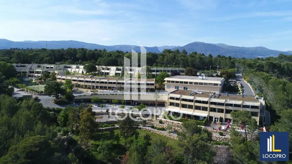 Bureau dans Valbonne à louer Photo de l’immeuble– Image 1 sur 13